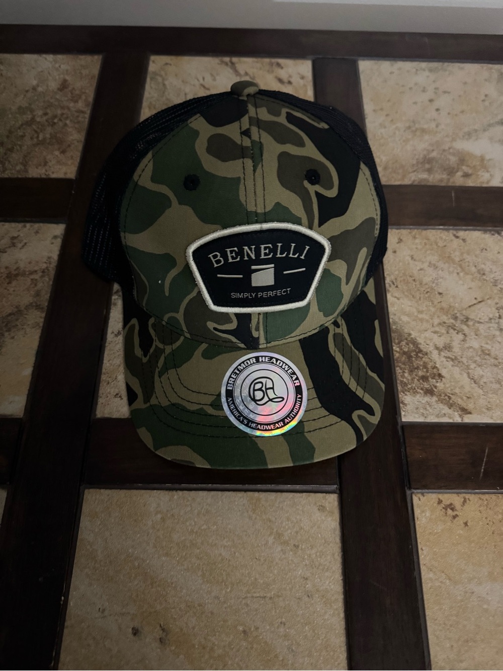 Benelli hat